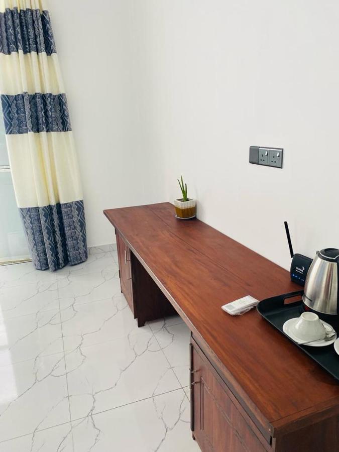 Sevenra Grand Beach Hotel Ambalangoda  Bagian luar foto