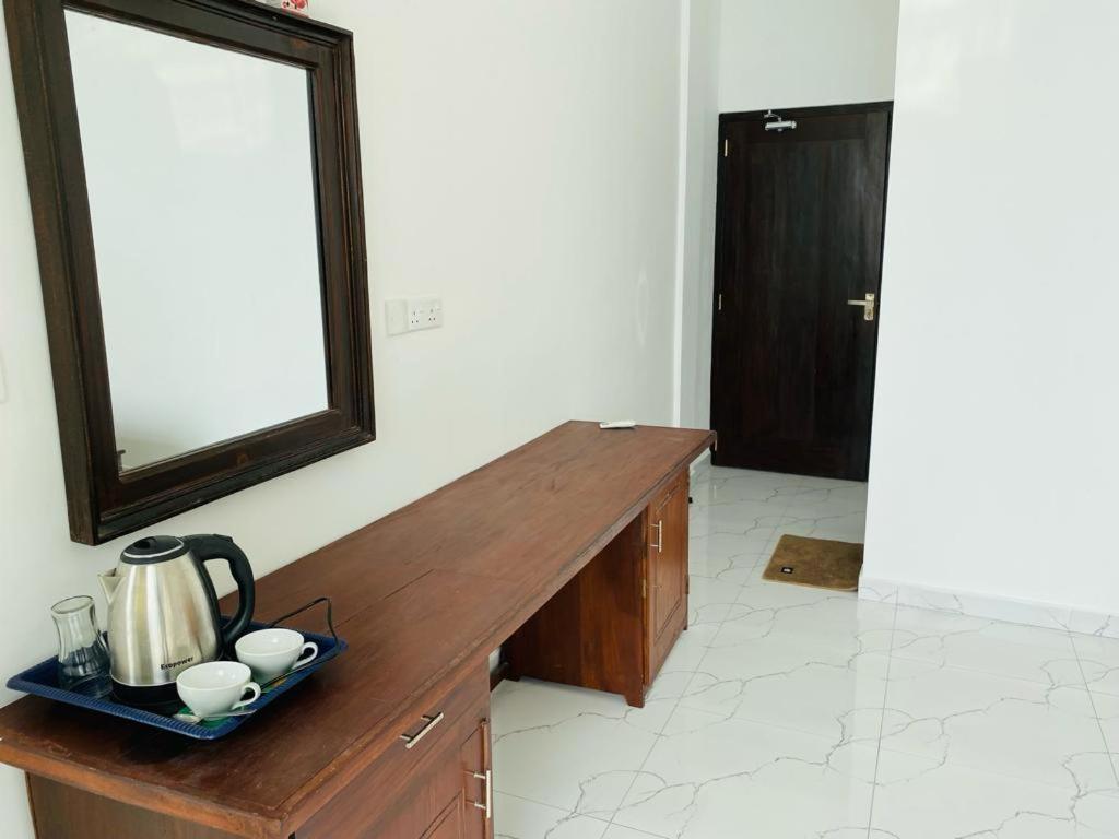 Sevenra Grand Beach Hotel Ambalangoda  Bagian luar foto