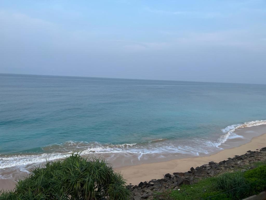 Sevenra Grand Beach Hotel Ambalangoda  Bagian luar foto