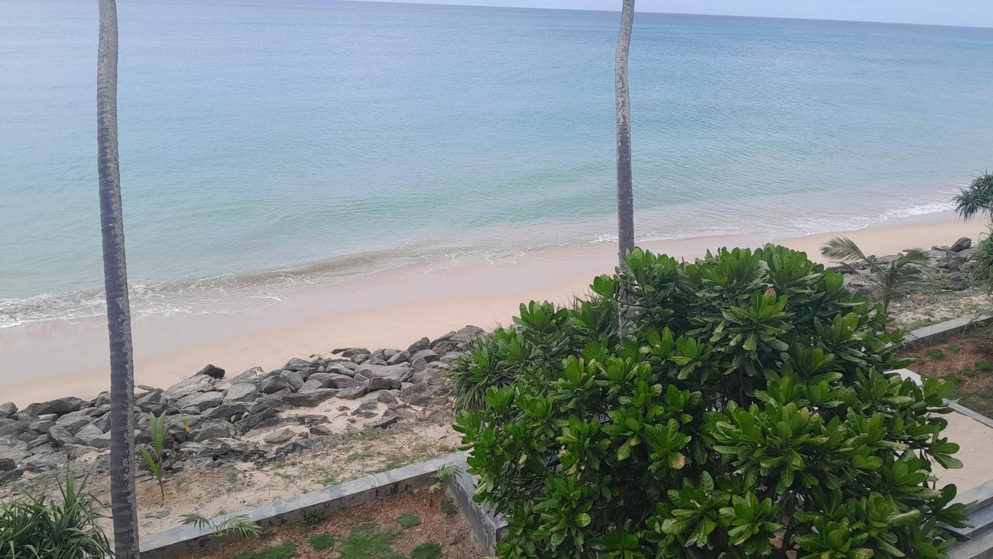 Sevenra Grand Beach Hotel Ambalangoda  Bagian luar foto